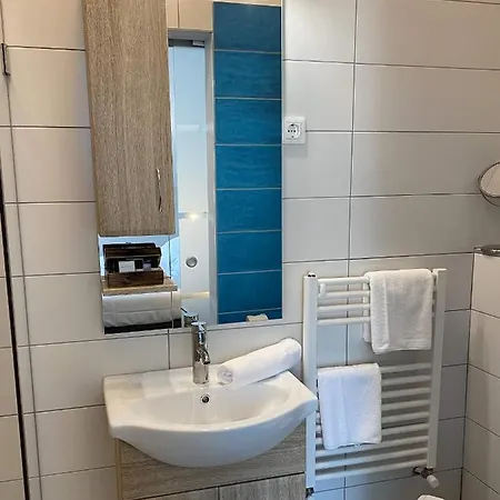 Kis Szieszta Panzio 3* Balatonboglár