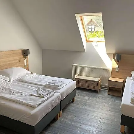 Kis Szieszta Panzio 3* Balatonboglár